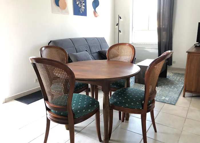 Votre Oasis De Detente : Appartement Flambant Neuf, 1 Chambre, 4 Couchages A Aubigne-Racan